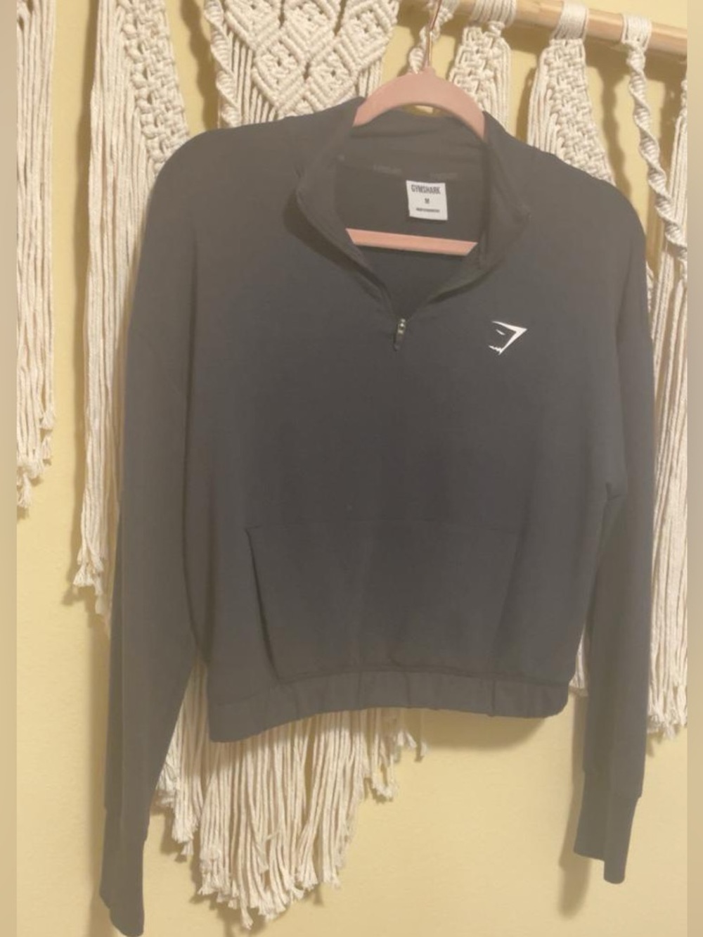 Gymshark cropped half zipper top NWOT size medium